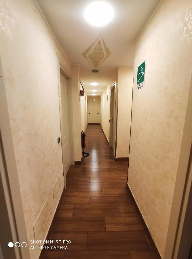 Azzano Holidays B&B Mezzegra