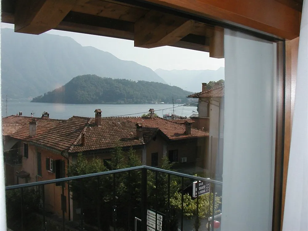 Alojamento de Acomodação e Pequeno-almoço Azzano Holidays B&B Mezzegra