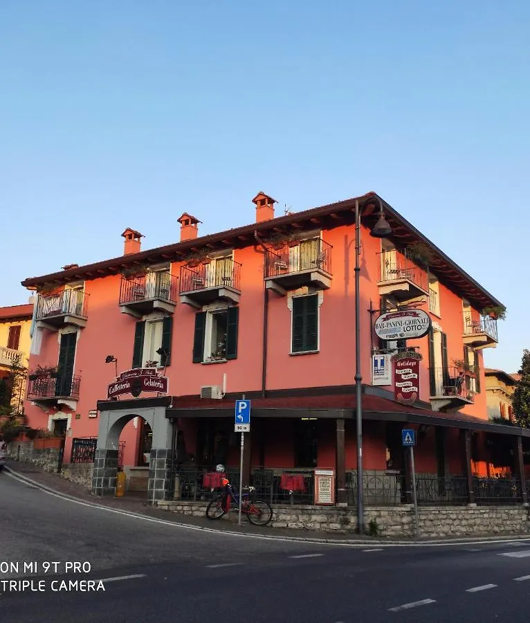 Azzano Holidays B&B Mezzegra