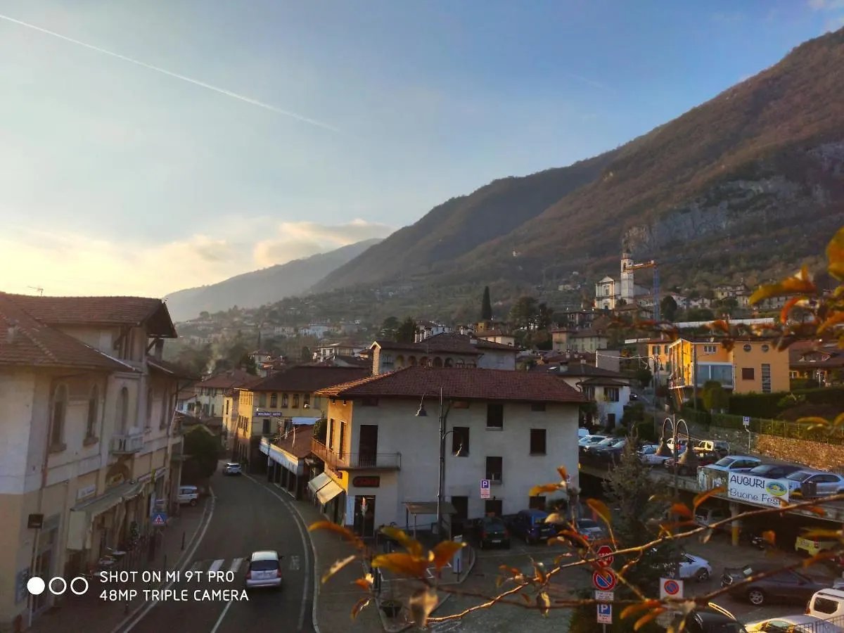 ベッド・アンド・ブレックファスト Azzano Holidays B&B Mezzegra